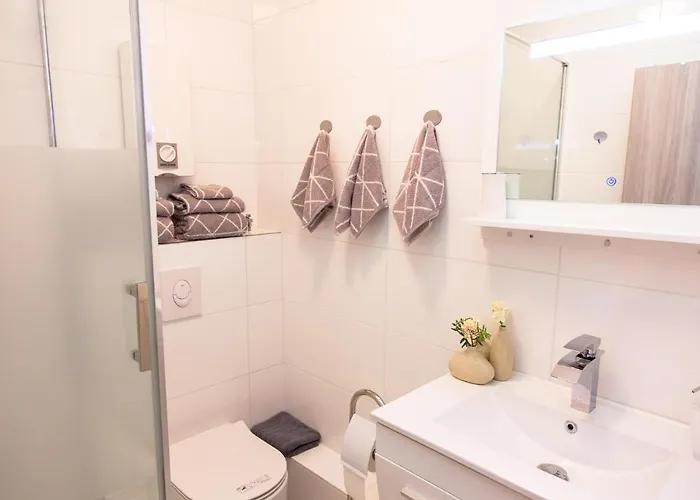 Apartment T&k Near Messe Fair Trade Duesseldorf Und Airport 2b